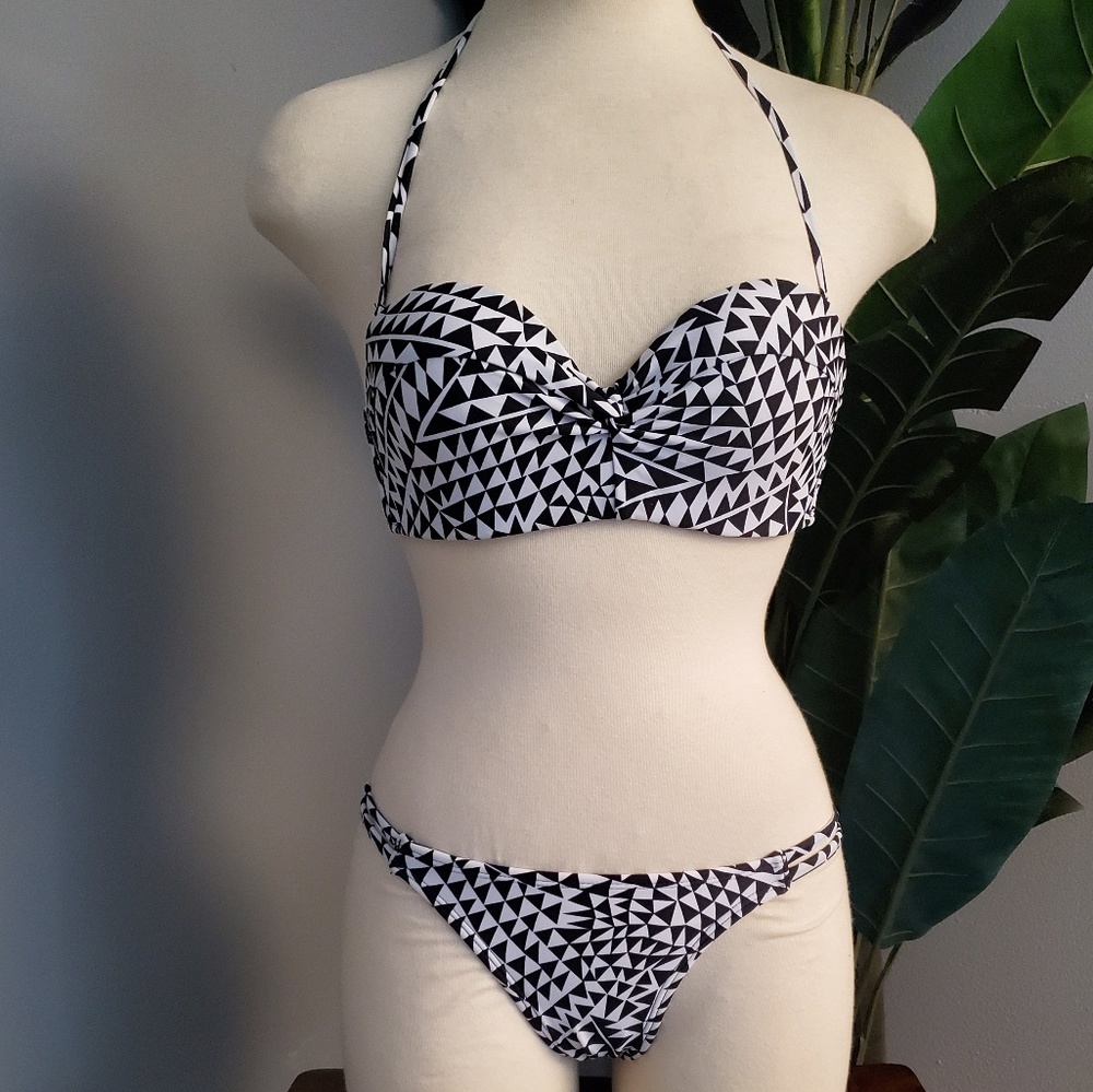 Black and white bikini